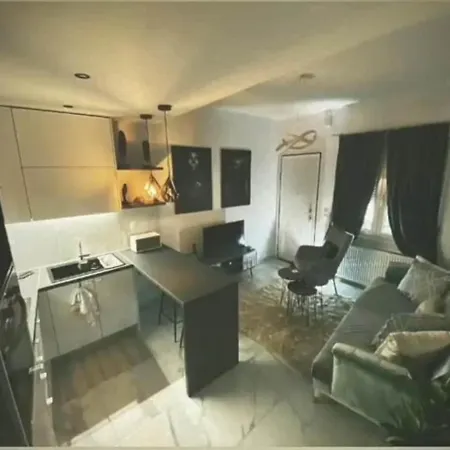 Lägenhet Mimis House